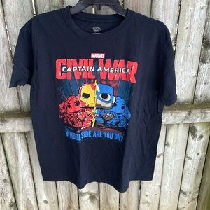 FREE w/purchase Funko Pop Marvel Capt America Civil War "Whose Side…?" T-shirt M